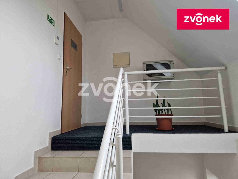 Pronájem kanceláří v centru Uh.Hradiště.