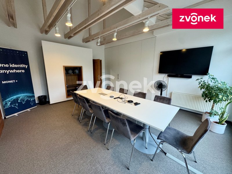 Pronájem kancelářské budovy Zlín - Vršava