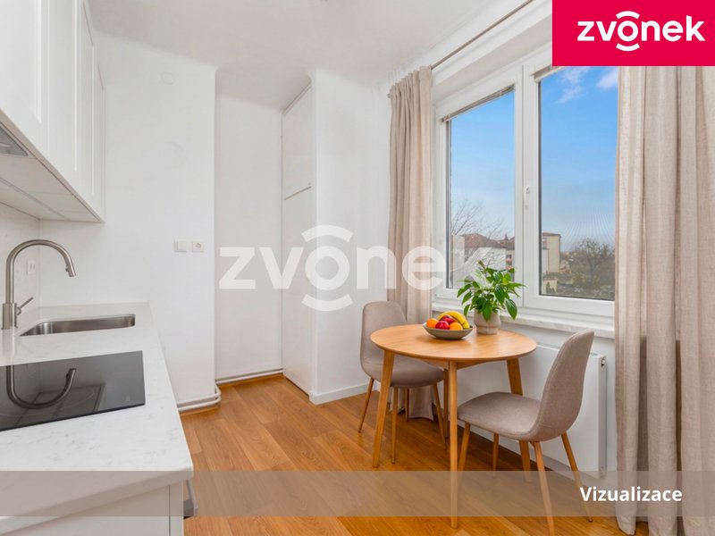 Prodej bytu 1+1, 34 m² + balkon + 2 sklepy, Bojkovice – ul. Tovární