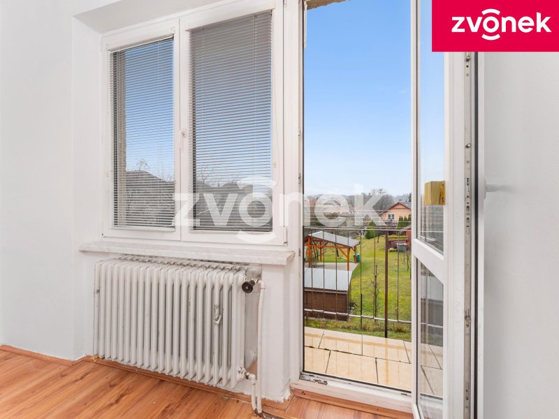 Prodej bytu 1+1, 34 m² + balkon + 2 sklepy, Bojkovice – ul. Tovární