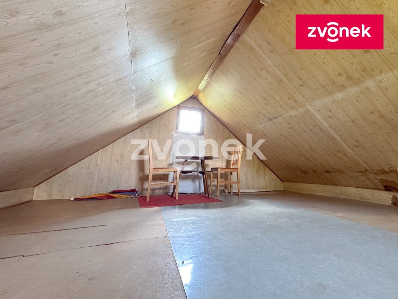 Chata Zlín - Malenovice, velká zahrada 367 m2, skleník