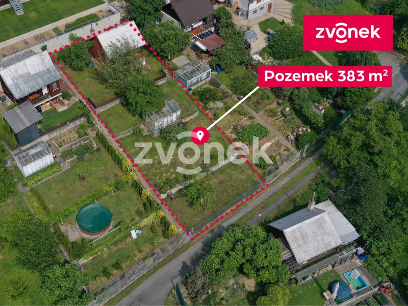 Chata Zlín - Malenovice, velká zahrada 367 m2, skleník