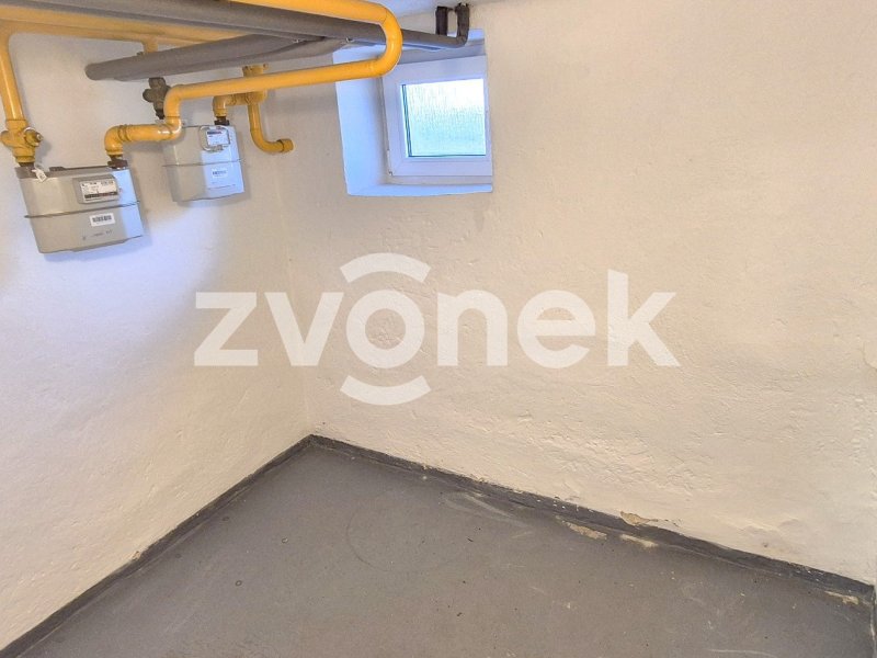 2+1 Zlín - Kostelec, zahrada, stání pro auto, ihned k nastěhování