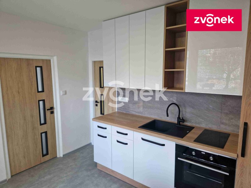 Pronájem bytu 1+1 po celkové rekonstrukci - lokalita Stará Tenice.