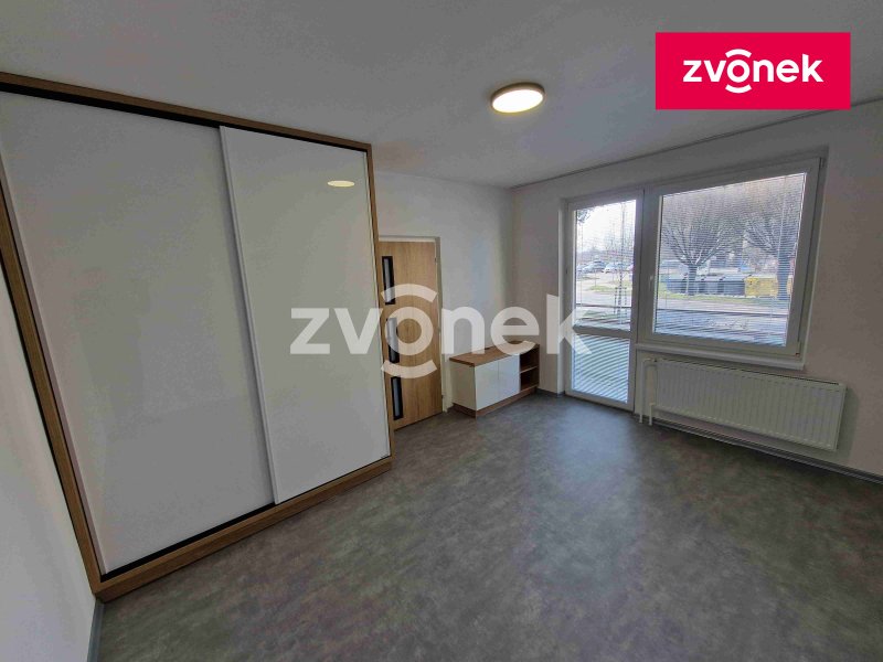 Pronájem bytu 1+1 po celkové rekonstrukci - lokalita Stará Tenice.