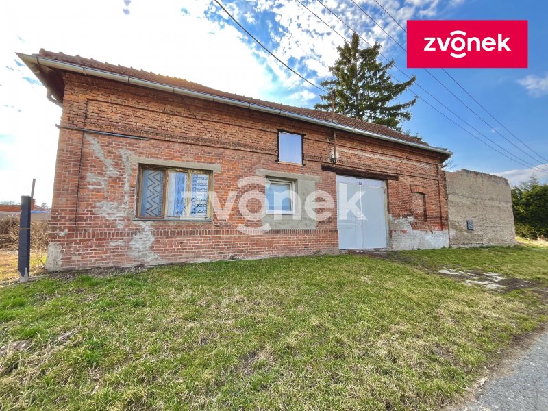 Rodinný dům k rekonstrukci - Hradisko u Kroměříže