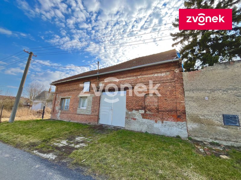 Rodinný dům k rekonstrukci - Hradisko u Kroměříže