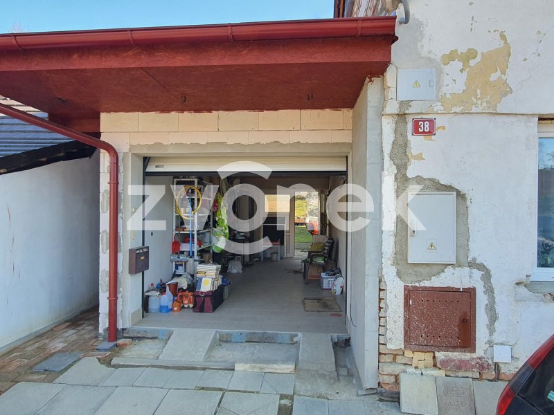 Prodej rodinného domu - Strabenice, Litenčice