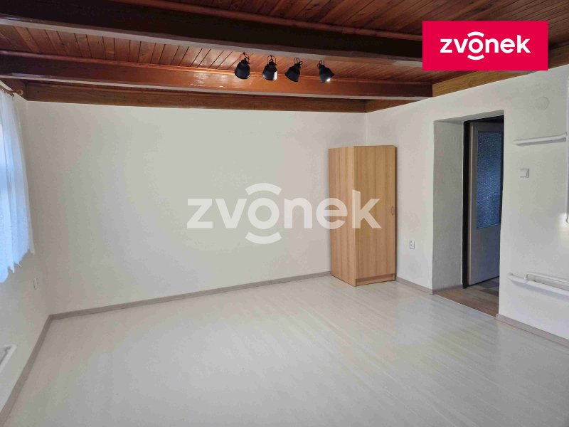 Pronájem rodinného domu 1+1 v obci Vésky.