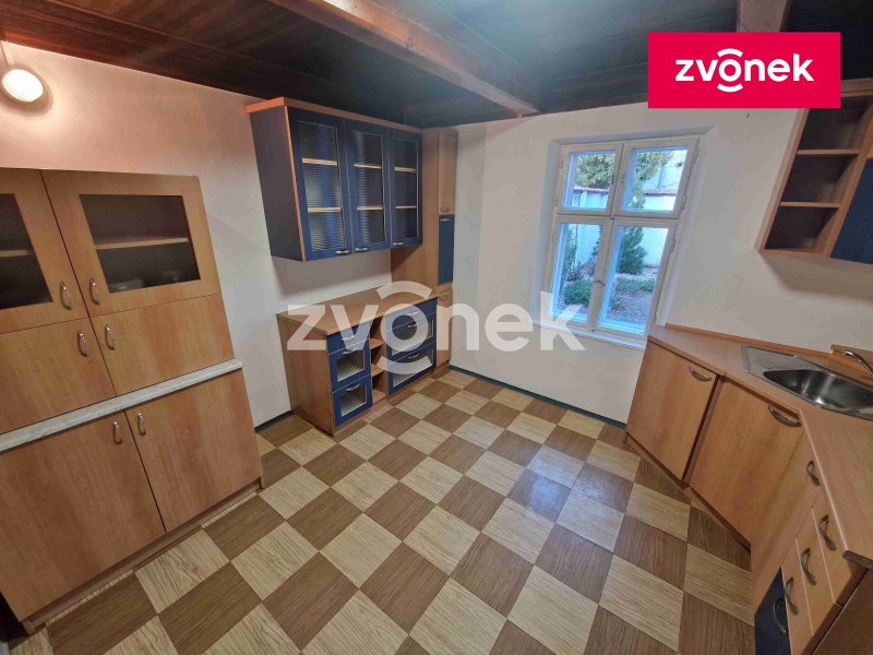 Pronájem rodinného domu 1+1 v obci Vésky.