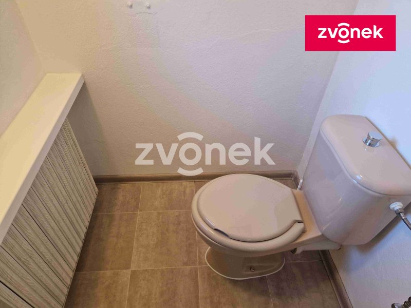 Pronájem rodinného domu 1+1 v obci Vésky.