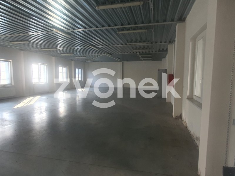 Pronájem výrobních a skladovacích prostor, Otrokovice