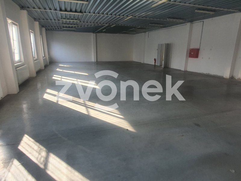 Pronájem výrobních a skladovacích prostor, Otrokovice