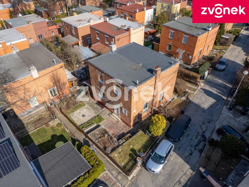 Baťovský půldomek 3+1 k rekonstrukci, Zlín