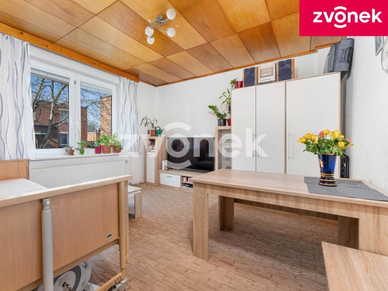 Baťovský půldomek 3+1 k rekonstrukci, Zlín