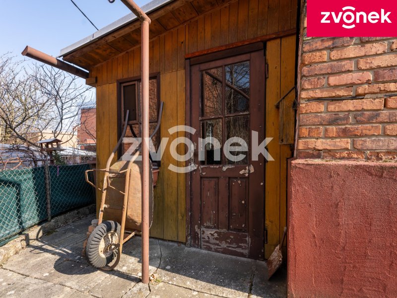 Baťovský půldomek 3+1 k rekonstrukci, Zlín