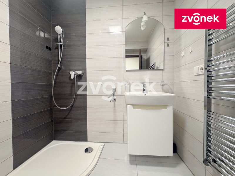 4+kk Zlín - Nad Ovčírnou s garáží a velkou terasou, ihned