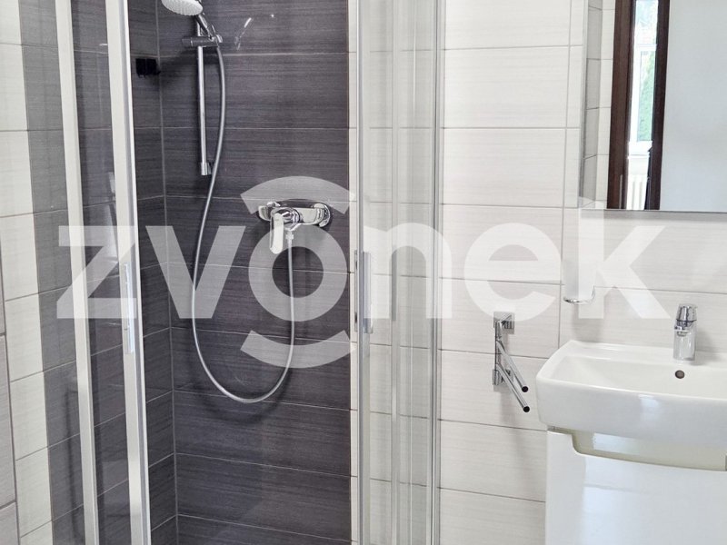 4+kk Zlín - Nad Ovčírnou s garáží a velkou terasou, ihned