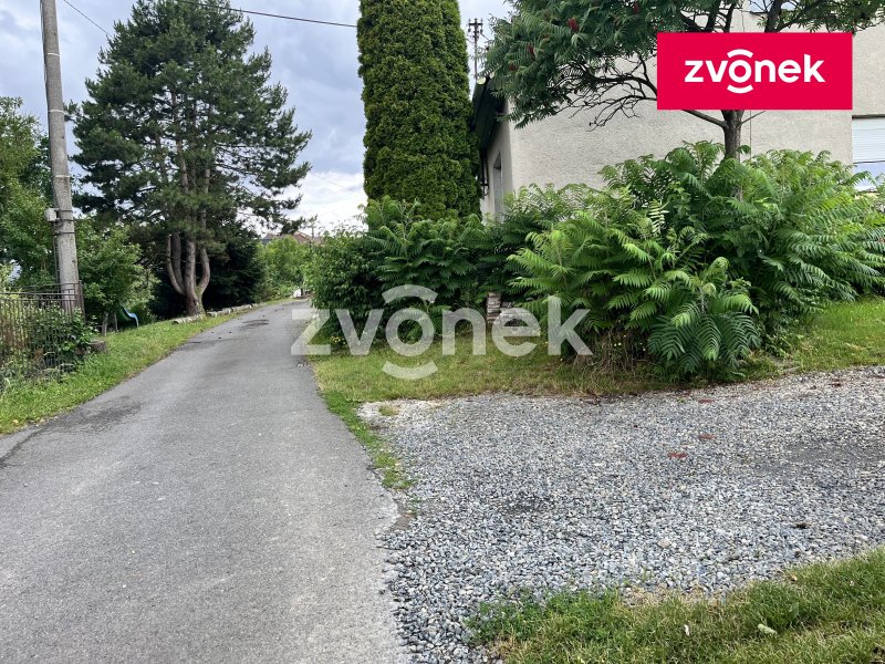 Stavební pozemek 798m², Veselá u Zlína