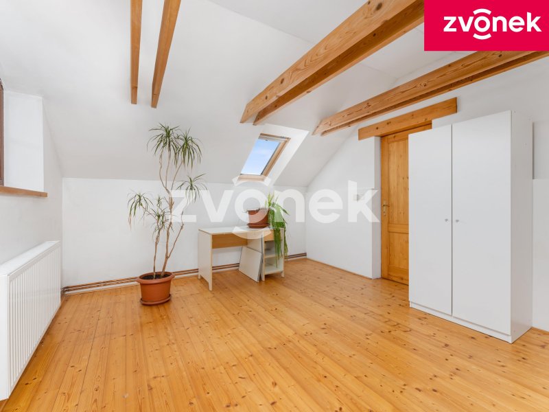 Rodinný dům s investičním potenciálem – Hvozdná u Zlína