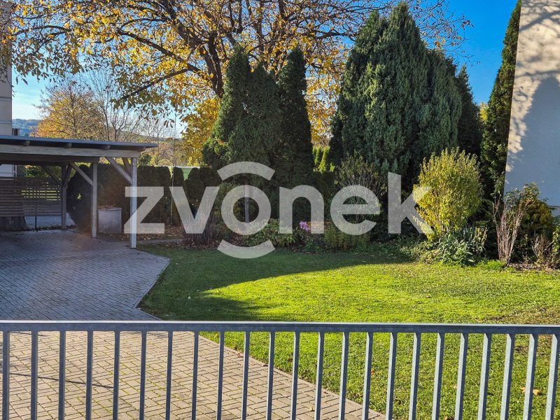 Rodinný dům Zlín - Kostelec, zahrada, 2 parkovací stání