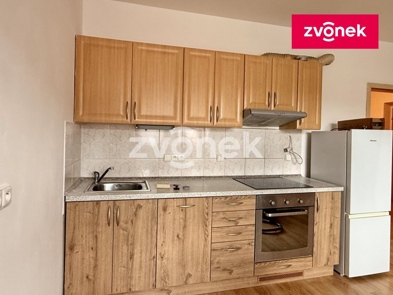 Pronájem bytu 2+kk Zlín - Zelinova, s terasou, ihned