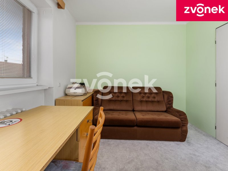 Prostorný rodinný dům se zahradou 1 050 m², garáží a velkým potenciálem – Bílovice u Uherského Hradiště