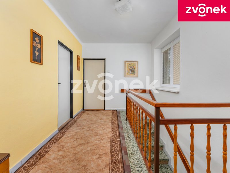 Prostorný rodinný dům se zahradou 1 050 m², garáží a velkým potenciálem – Bílovice u Uherského Hradiště