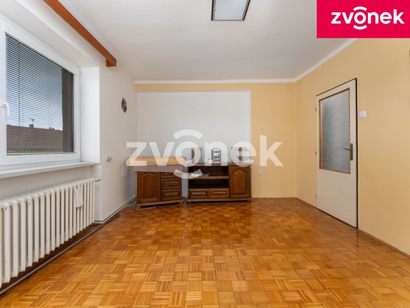 Prostorný rodinný dům se zahradou 1 050 m², garáží a velkým potenciálem – Bílovice u Uherského Hradiště