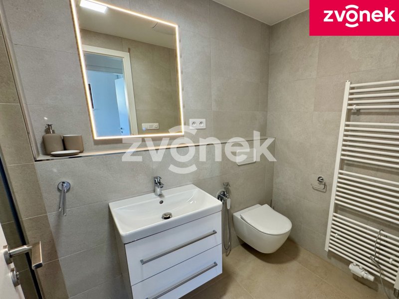 Nový byt 2+kk s parkovacím stáním, Zlín - Smetanova