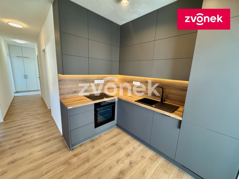 Nový byt 2+kk s parkovacím stáním, Zlín - Smetanova