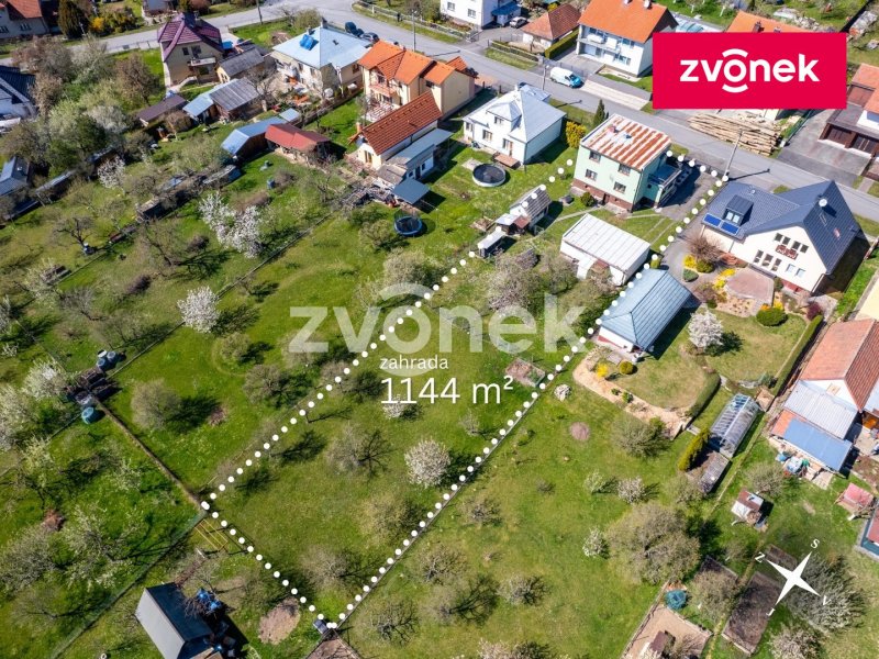 Rodinné sídlo s velkorysou zahradou 1 144 m² na prestižní adrese v Lukově