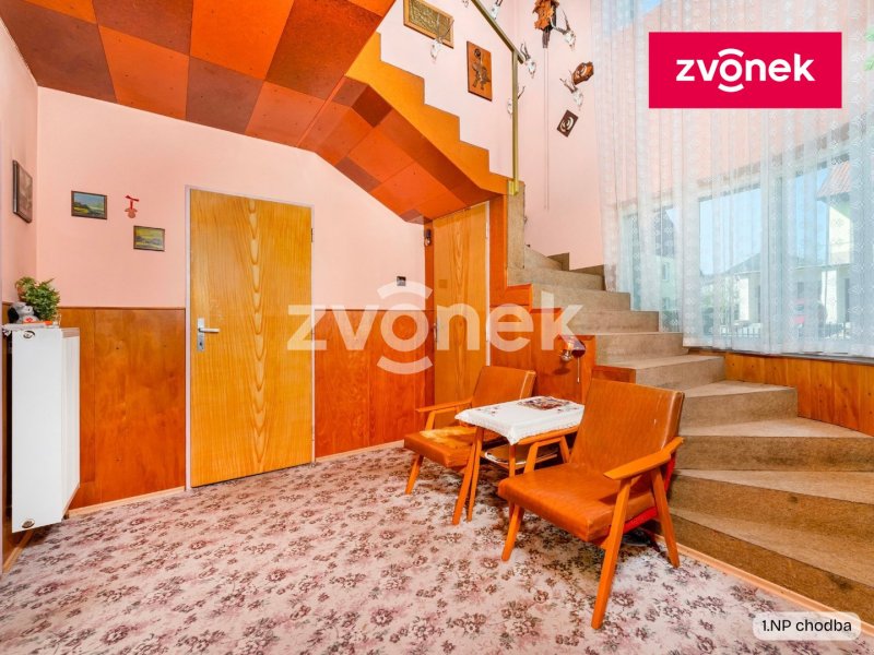 Rodinné sídlo s velkorysou zahradou 1 144 m² na prestižní adrese v Lukově