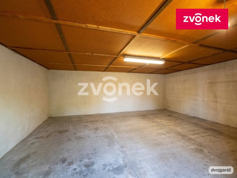 Rodinné sídlo s velkorysou zahradou 1 144 m² na prestižní adrese v Lukově
