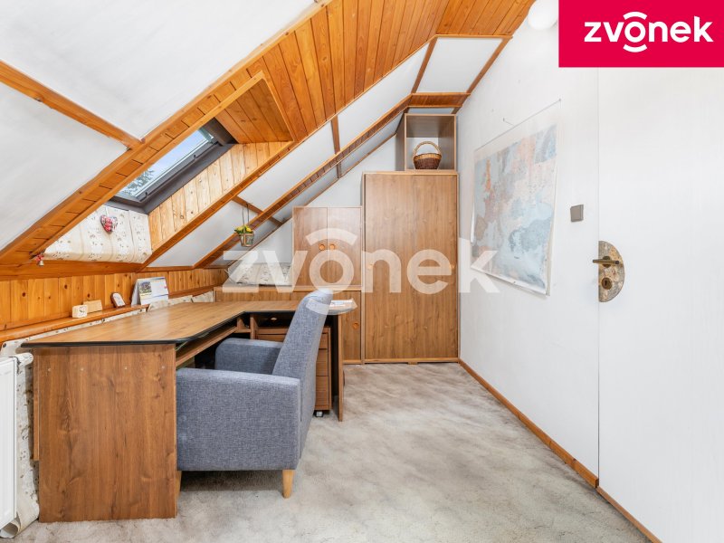 Prostorný dům v obci Ublo u Vizovic: Velká zahrada, dílna a potenciál pro podnikání