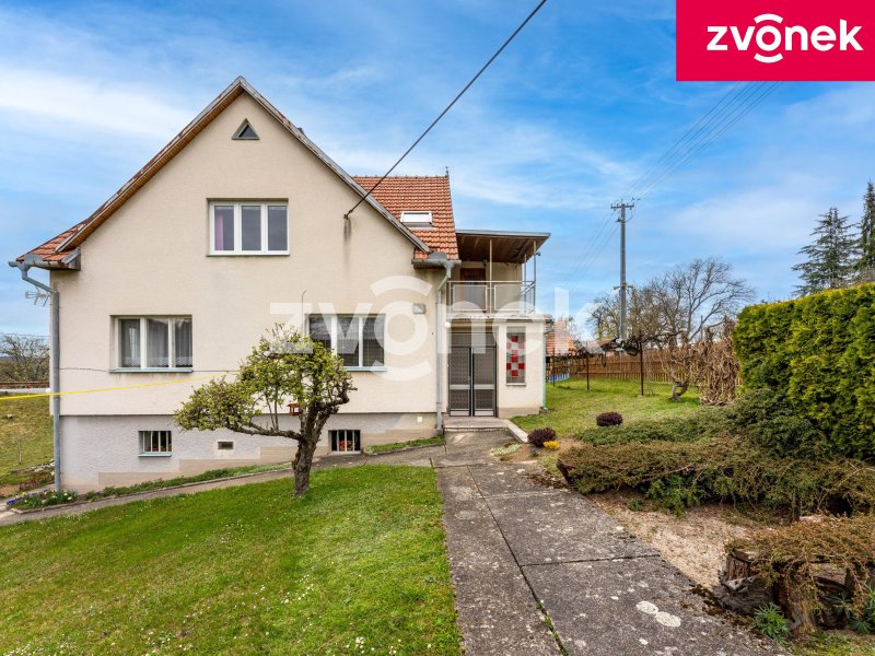 Prostorný dům v obci Ublo u Vizovic: Velká zahrada, dílna a potenciál pro podnikání