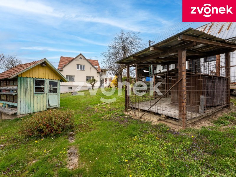 Prostorný dům v obci Ublo u Vizovic: Velká zahrada, dílna a potenciál pro podnikání
