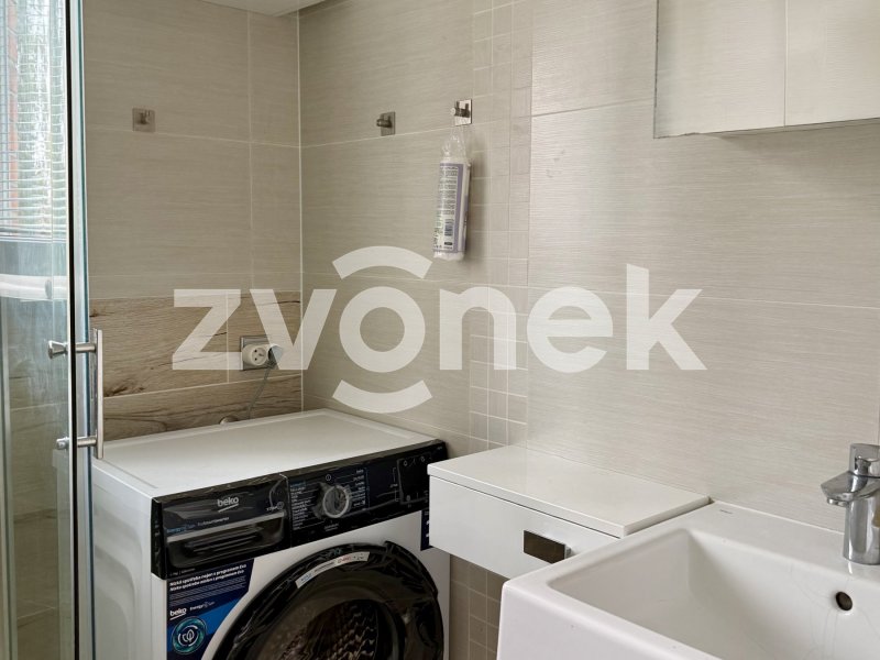 Byt 3+1 Otrokovice- Školní (Baťov), po rekonstrukci, zařízený, ihned k nastěhování.