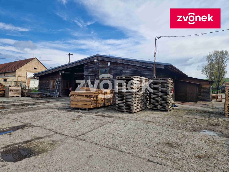 Prodej průmyslového areálu v obci Louka.