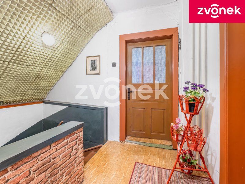 RD k rekonstrukci, Hrobice