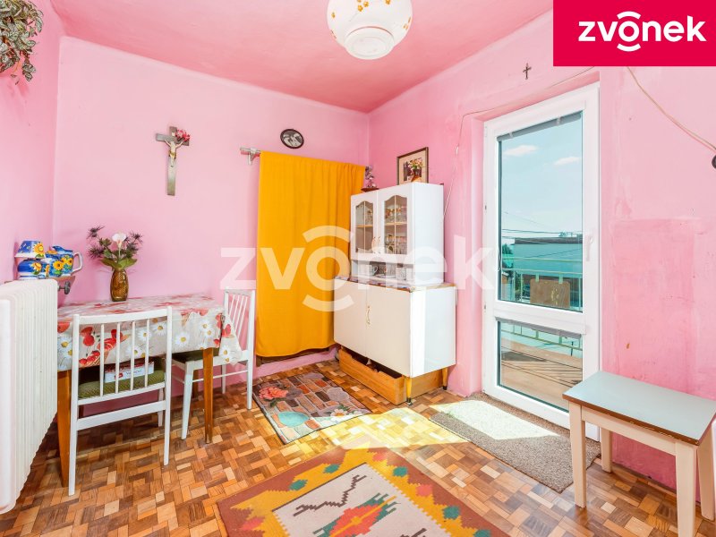 RD k rekonstrukci, Hrobice