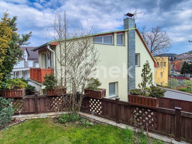 Pronájem rodinného domu 270 m², Zlín