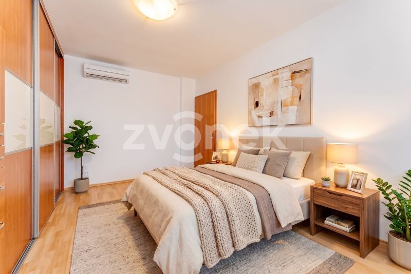 Krásný byt 3+kk Otrokovice - Trávníky, ul. SNP, balkon