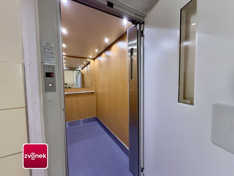 Prodej bytu 1+kk k rekonstrukci, 28 m², Zlín – Prštné