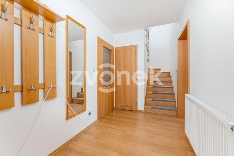 Nadstandardní rodinný dům se zahradou Zlín - Mladcová
