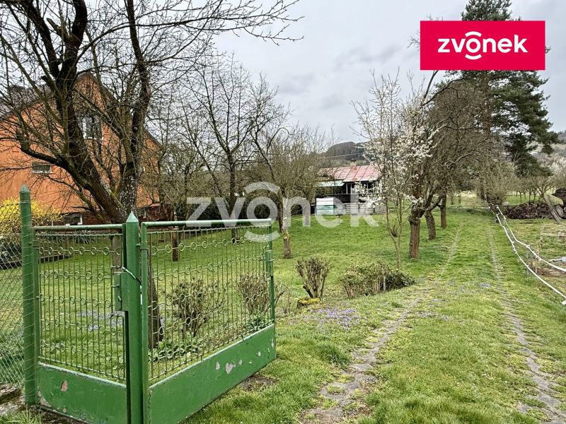 Prodej stavebního pozemku 813 m², Zlín - Lužkovice