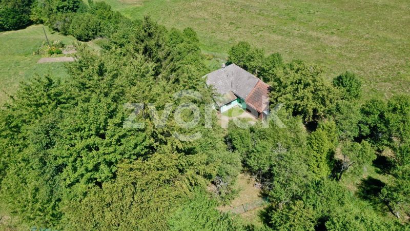 Prodej chalupy s velkými pozemky Kochavec, Štítná nad Vláří