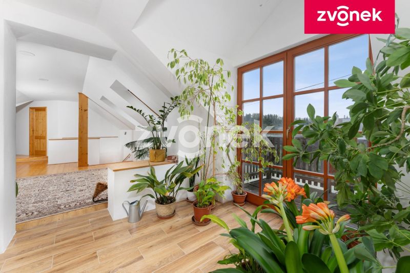 Prodej rodinného domu 312 m², Hvozdná