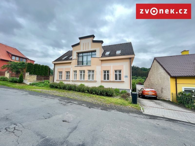 Pronájem kanceláře 460 m², Zlín