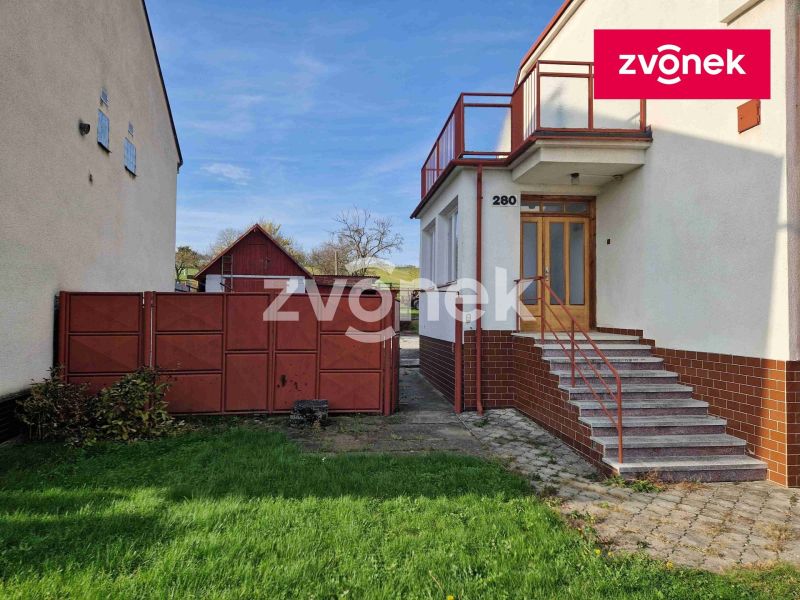 Prodej rodinného domu 360 m², Břestek